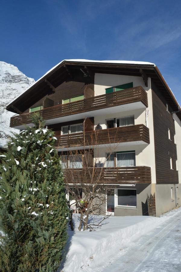 Haus Valaisia - Randa Bei Zermatt Apartamento Exterior foto